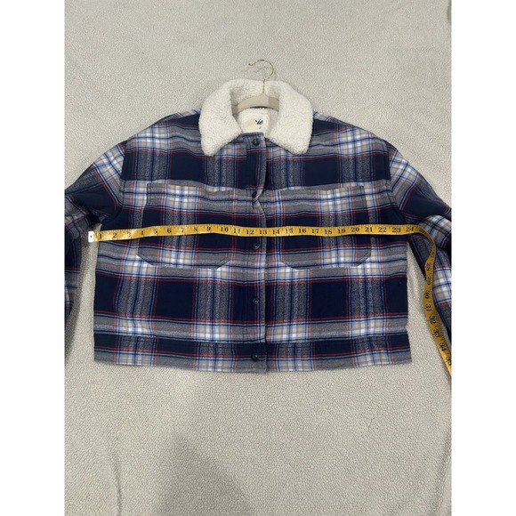 Aerie Cropped Sherpa Lined Shacket Jacket Sz Medium NWT Blue Plaid - Picture 5 of 7